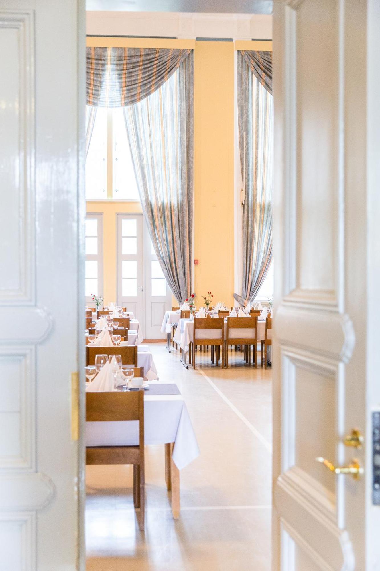 Hotelli-Ravintola Maentaen Klubi Mantta Luaran gambar